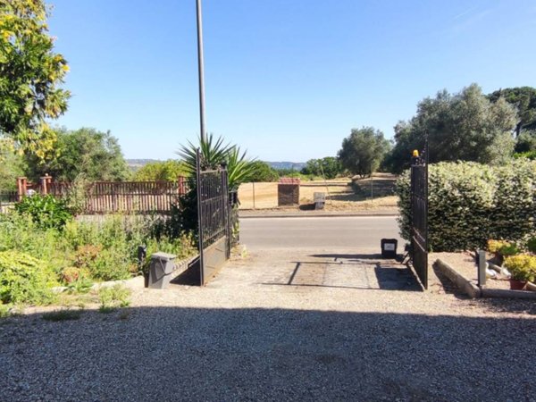 casa indipendente in vendita a Viterbo in zona Grotte Santo Stefano