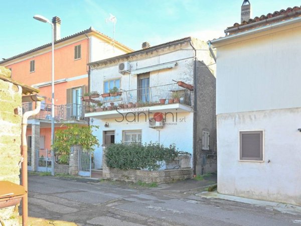 appartamento in vendita a Viterbo in zona Grotte Santo Stefano