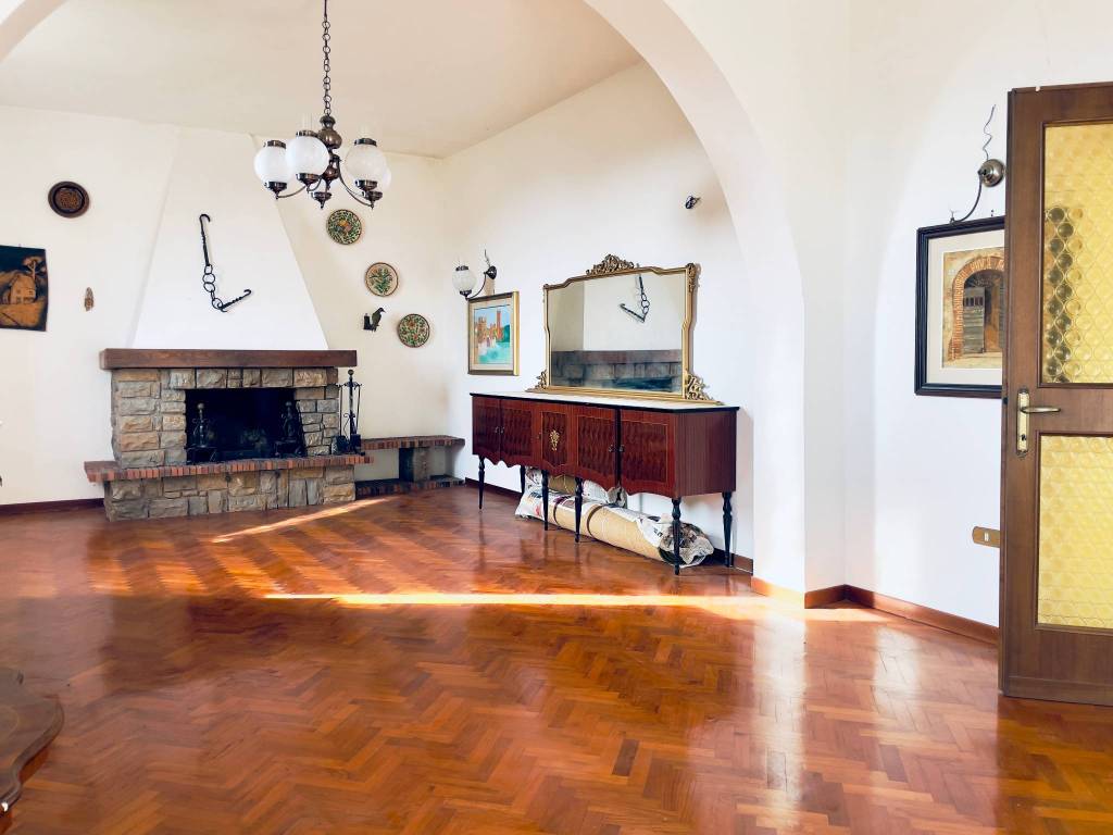 casa indipendente in vendita a Viterbo in zona Grotte Santo Stefano
