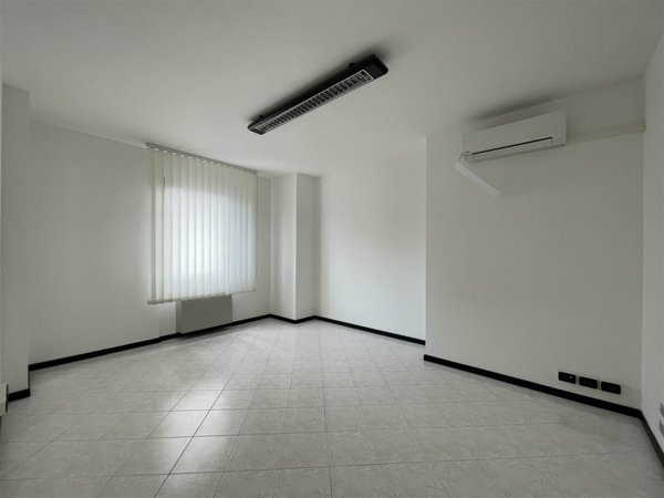 ufficio in vendita a Viterbo