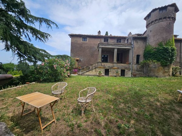 casale in vendita a Viterbo in zona Centro Città