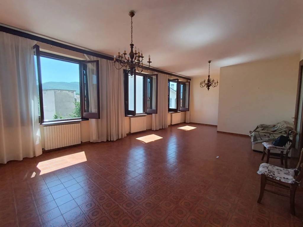 appartamento in vendita a Viterbo in zona La Quercia