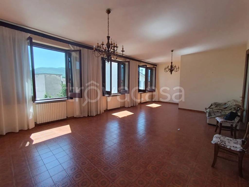 appartamento in vendita a Viterbo in zona Bagnaia