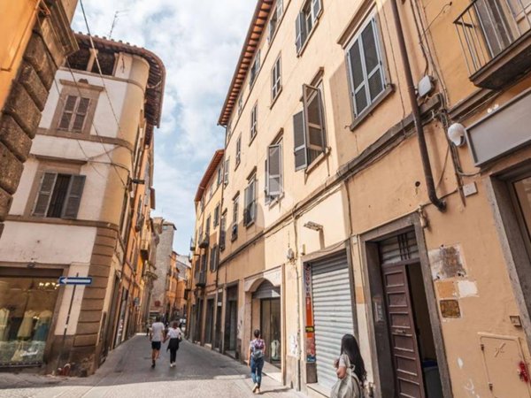 appartamento in vendita a Viterbo in zona Centro Città