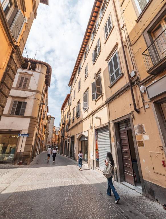 appartamento in vendita a Viterbo in zona Centro Città