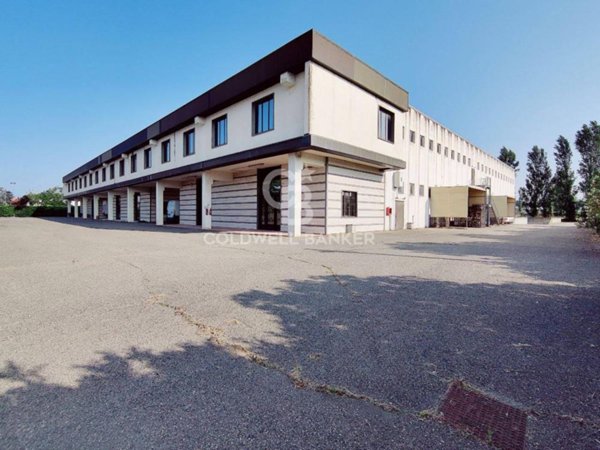 capannone in vendita a Viterbo in zona Fiera di Viterbo