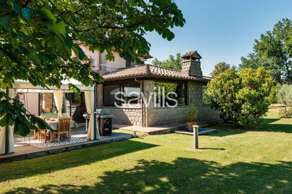 casa indipendente in vendita a Viterbo