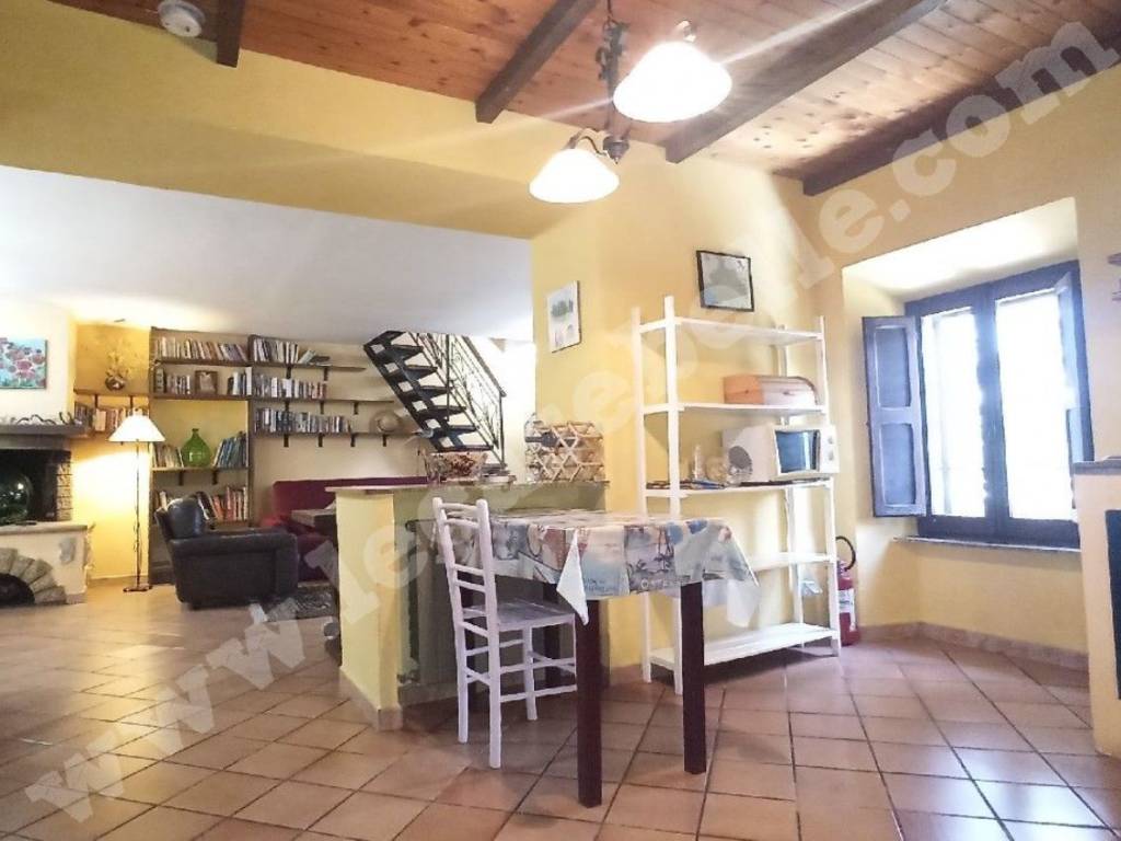 appartamento in vendita a Viterbo in zona Grotte Santo Stefano