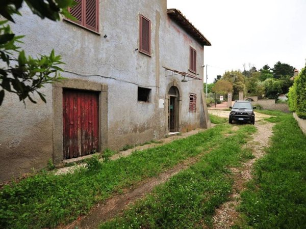 appartamento in vendita a Viterbo in zona San Martino al Cimino