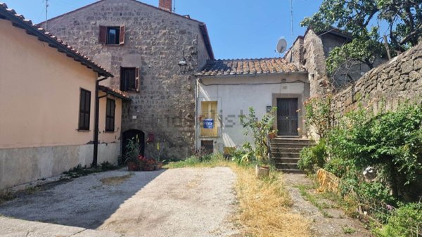 appartamento in vendita a Viterbo in zona Centro Città