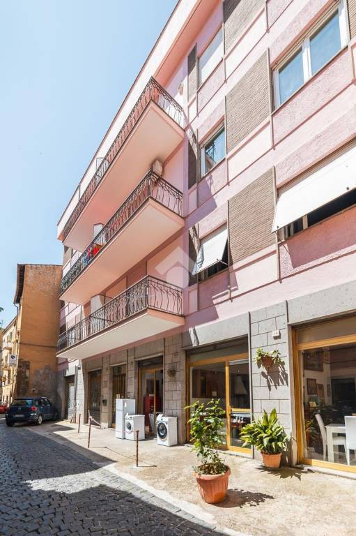 appartamento in vendita a Viterbo in zona Centro Città