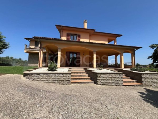 casa indipendente in vendita a Viterbo in zona San Martino al Cimino