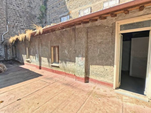 casa indipendente in vendita a Viterbo in zona Centro Città
