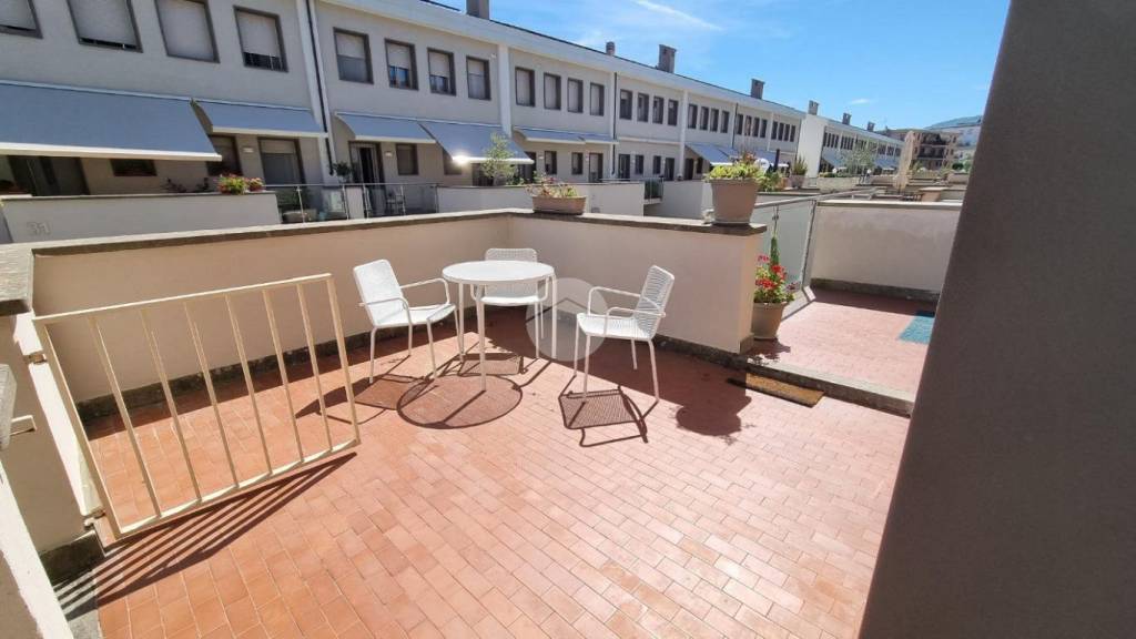 casa indipendente in vendita a Viterbo