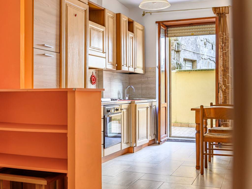 appartamento in vendita a Viterbo in zona Centro Città