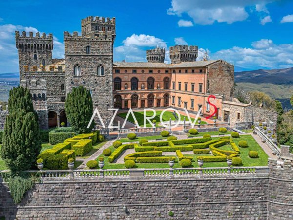 casa indipendente in vendita a Viterbo in zona Centro Città
