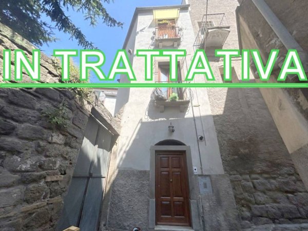 casa indipendente in vendita a Viterbo in zona Centro Città