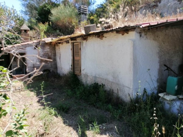 casa indipendente in vendita a Viterbo in zona Castel d'Asso