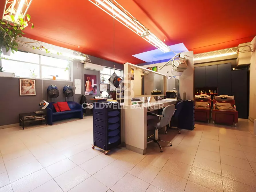 locale commerciale in vendita a Viterbo