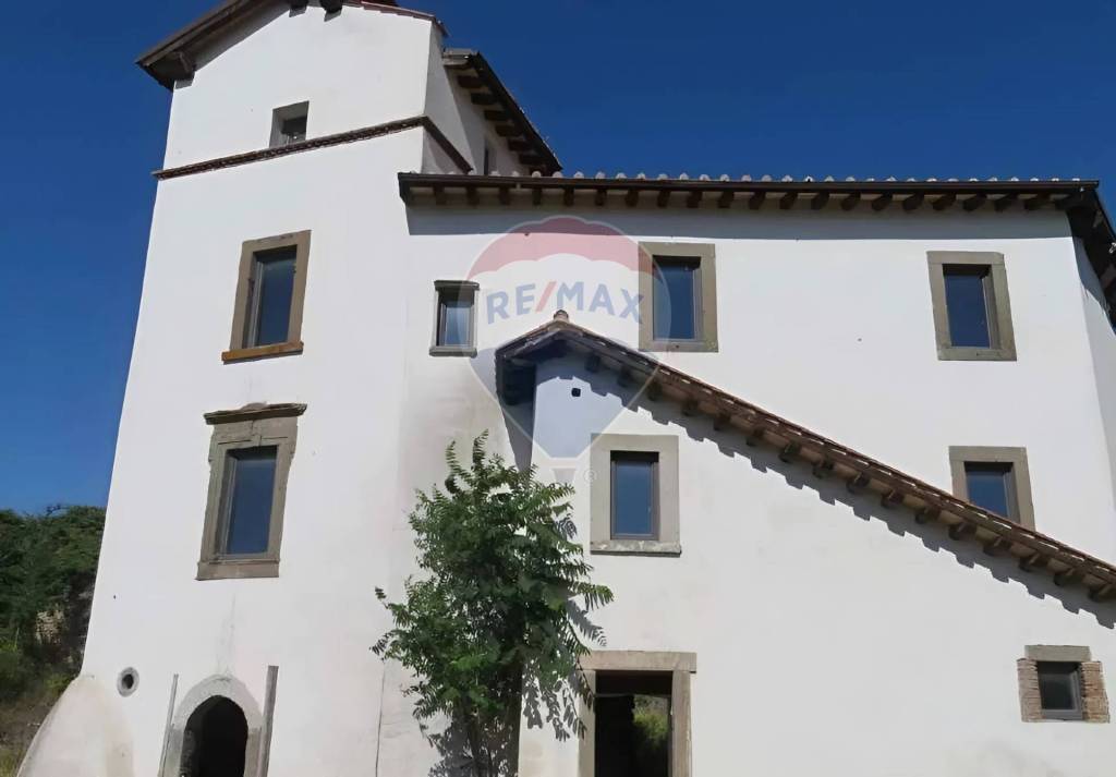 casa indipendente in vendita a Viterbo