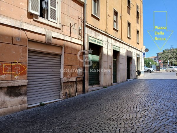 locale commerciale in vendita a Viterbo in zona Centro Città