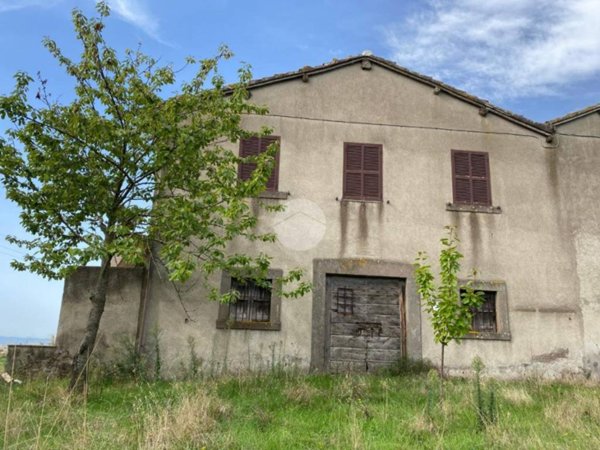 casa indipendente in vendita a Viterbo in zona Castel d'Asso