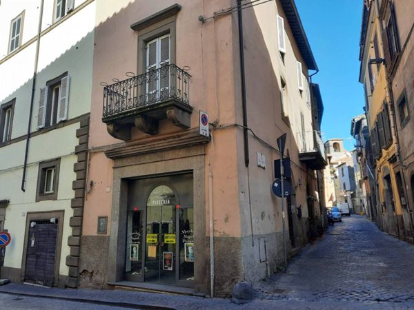 appartamento in vendita a Viterbo in zona Centro Città