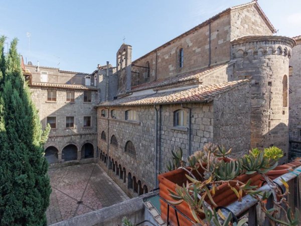 appartamento in vendita a Viterbo in zona Centro Città