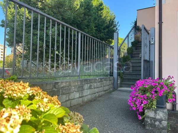 casa indipendente in vendita a Viterbo