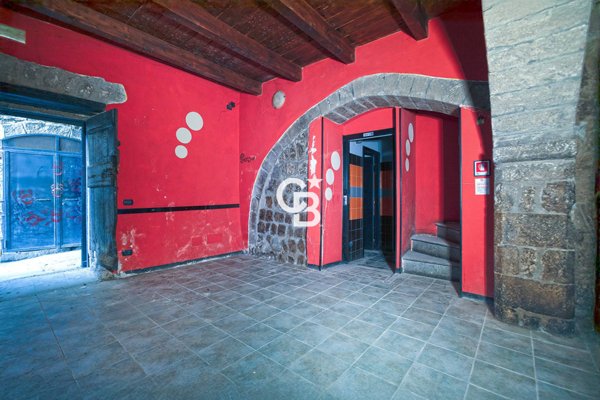 locale commerciale in vendita a Viterbo