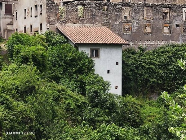 casa indipendente in vendita a Viterbo in zona San Martino al Cimino