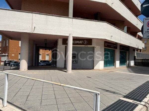 negozio in vendita a Viterbo