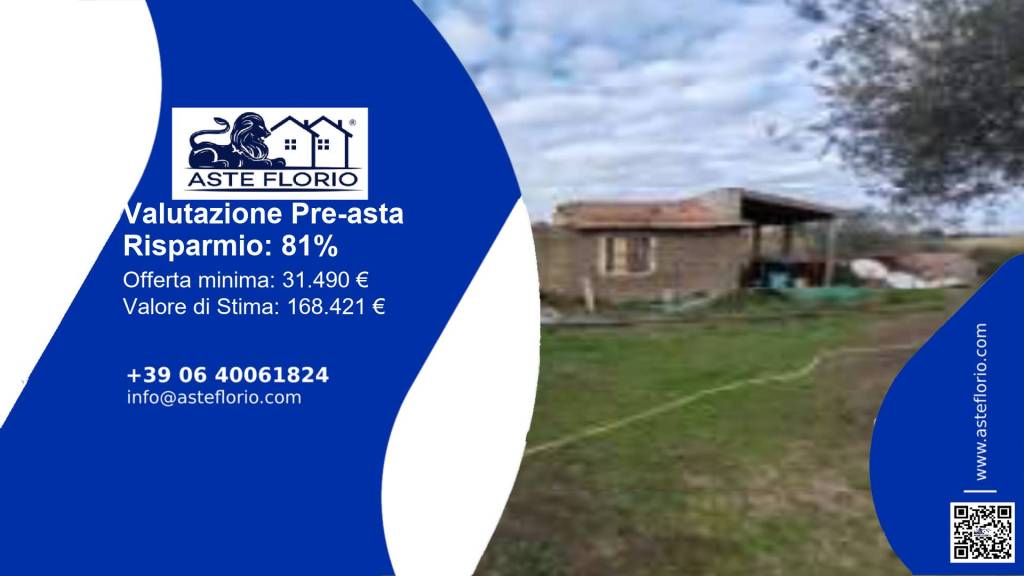 locale commerciale in vendita a Viterbo in zona Monterazzano