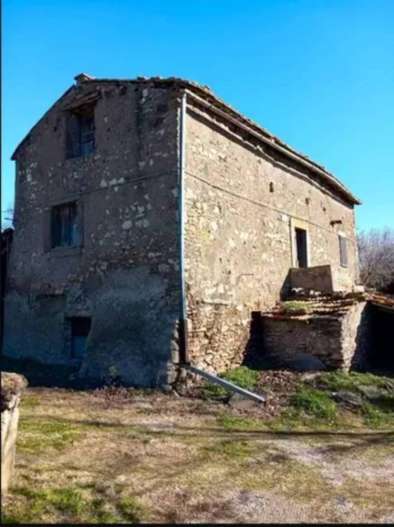 appartamento in vendita a Viterbo in zona Castel d'Asso