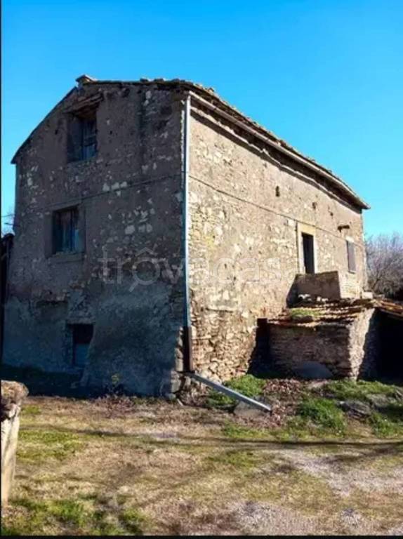 appartamento in vendita a Viterbo in zona Castel d'Asso