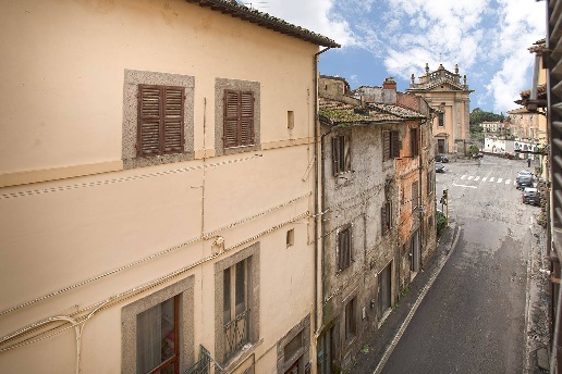 appartamento in vendita a Viterbo in zona Bagnaia