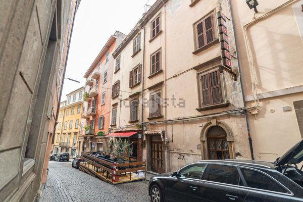 appartamento in vendita a Viterbo in zona Centro Città