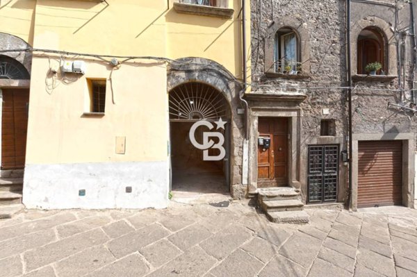 appartamento in vendita a Viterbo in zona Centro Città