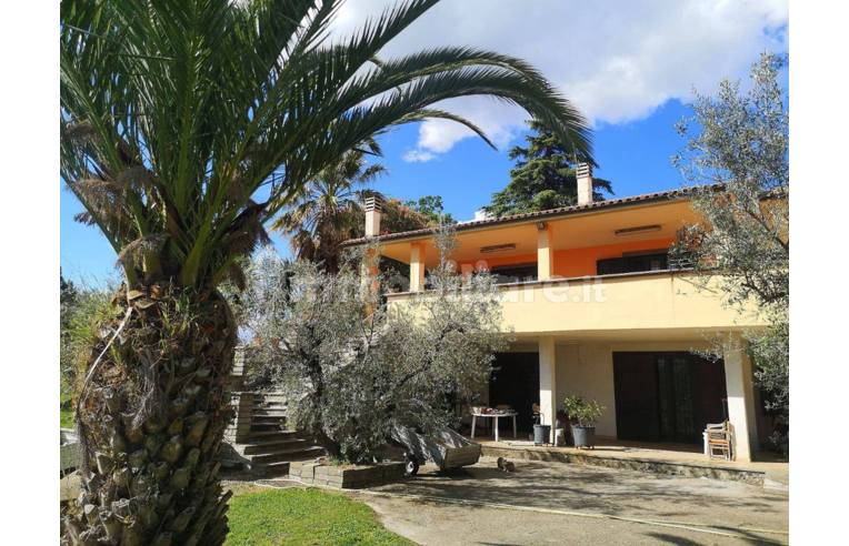 casa indipendente in vendita a Viterbo in zona Ponte di Cetti