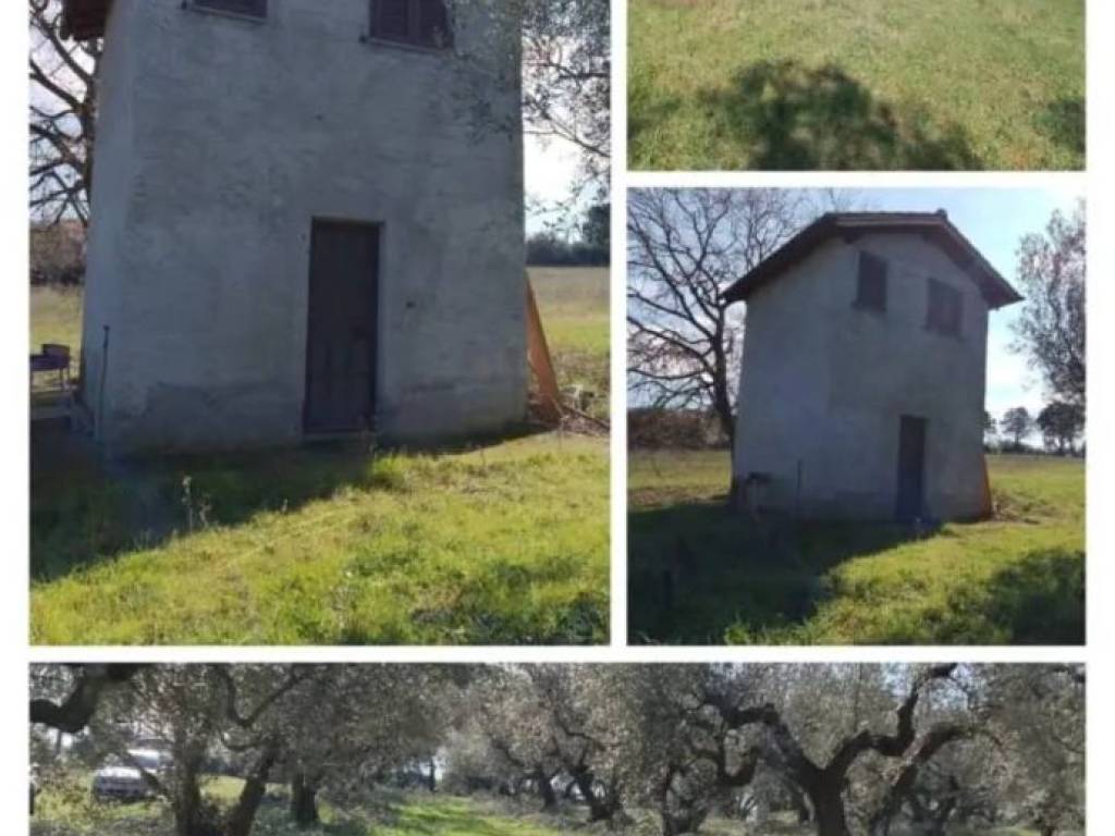 casa indipendente in vendita a Viterbo in zona San Martino al Cimino