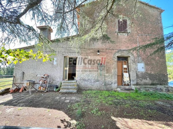 casa indipendente in vendita a Viterbo in zona Grotte Santo Stefano