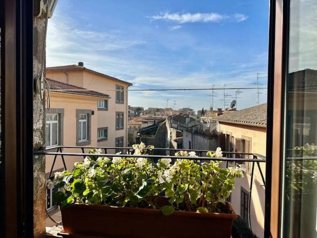 appartamento in vendita a Viterbo in zona Centro Città