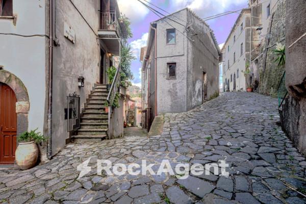 appartamento in vendita a Viterbo in zona Sant'Angelo