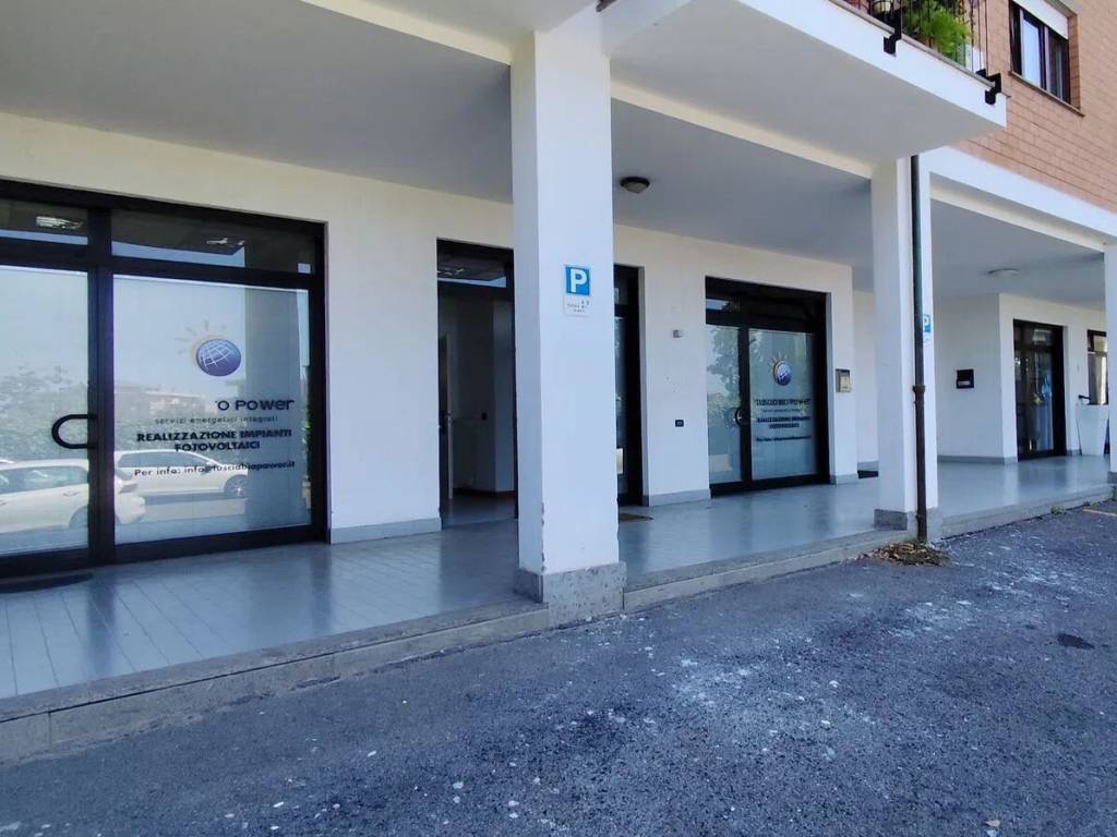 negozio in vendita a Viterbo
