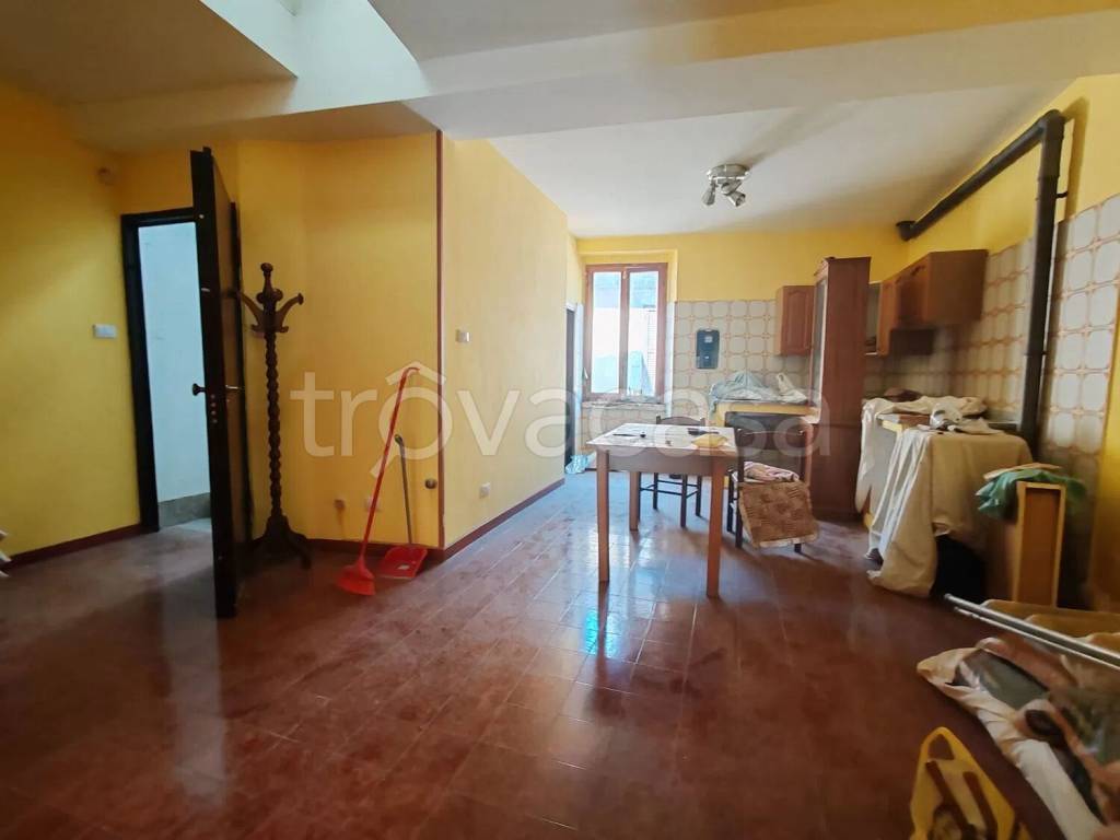 appartamento in vendita a Viterbo in zona Centro Città