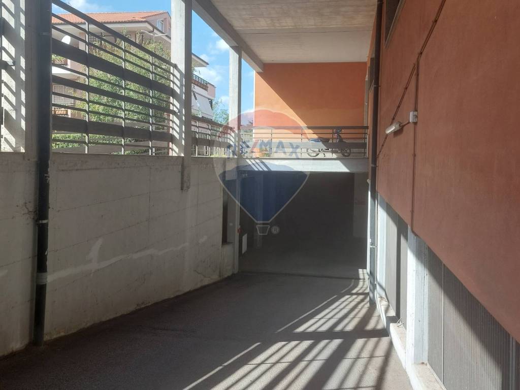 locale commerciale in vendita a Viterbo