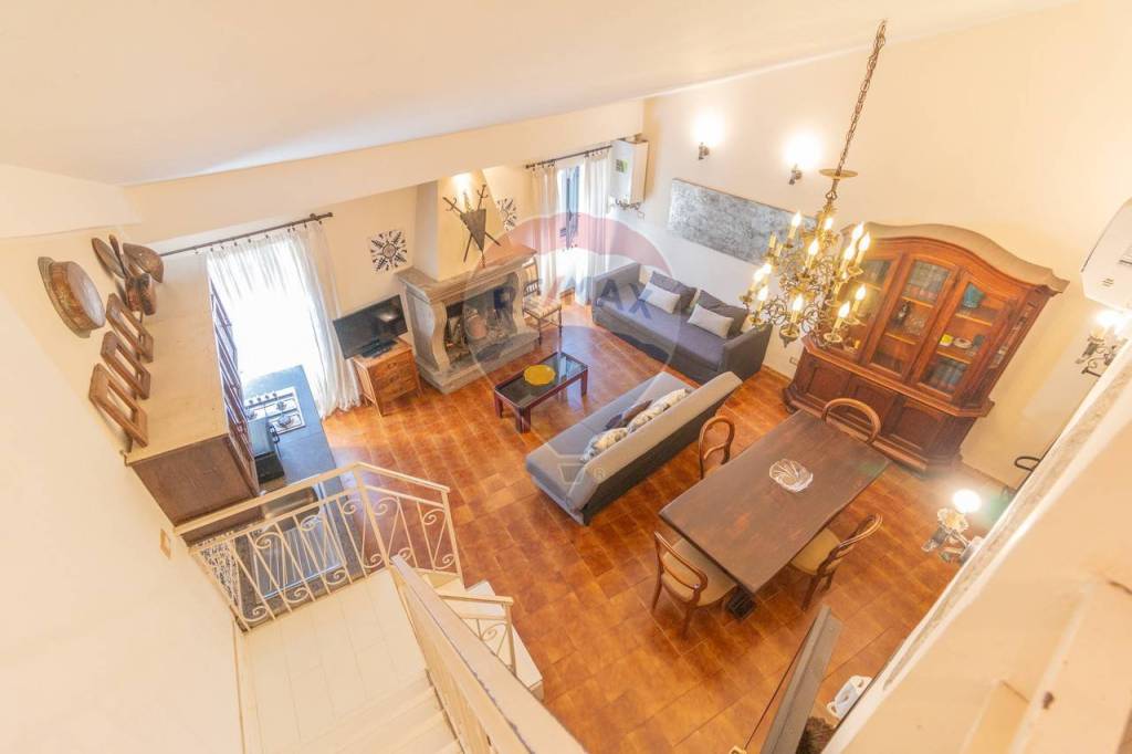 casa indipendente in vendita a Viterbo in zona Bagnaia