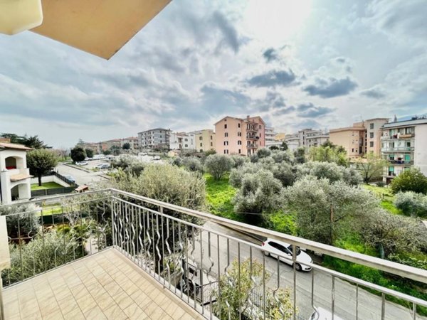 appartamento in vendita a Viterbo in zona Tobia