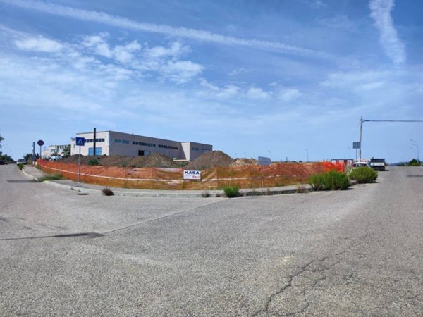 locale commerciale in vendita a Viterbo in zona Grotte Santo Stefano