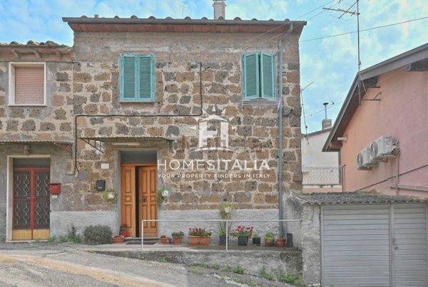 quadrivano in vendita a Viterbo
